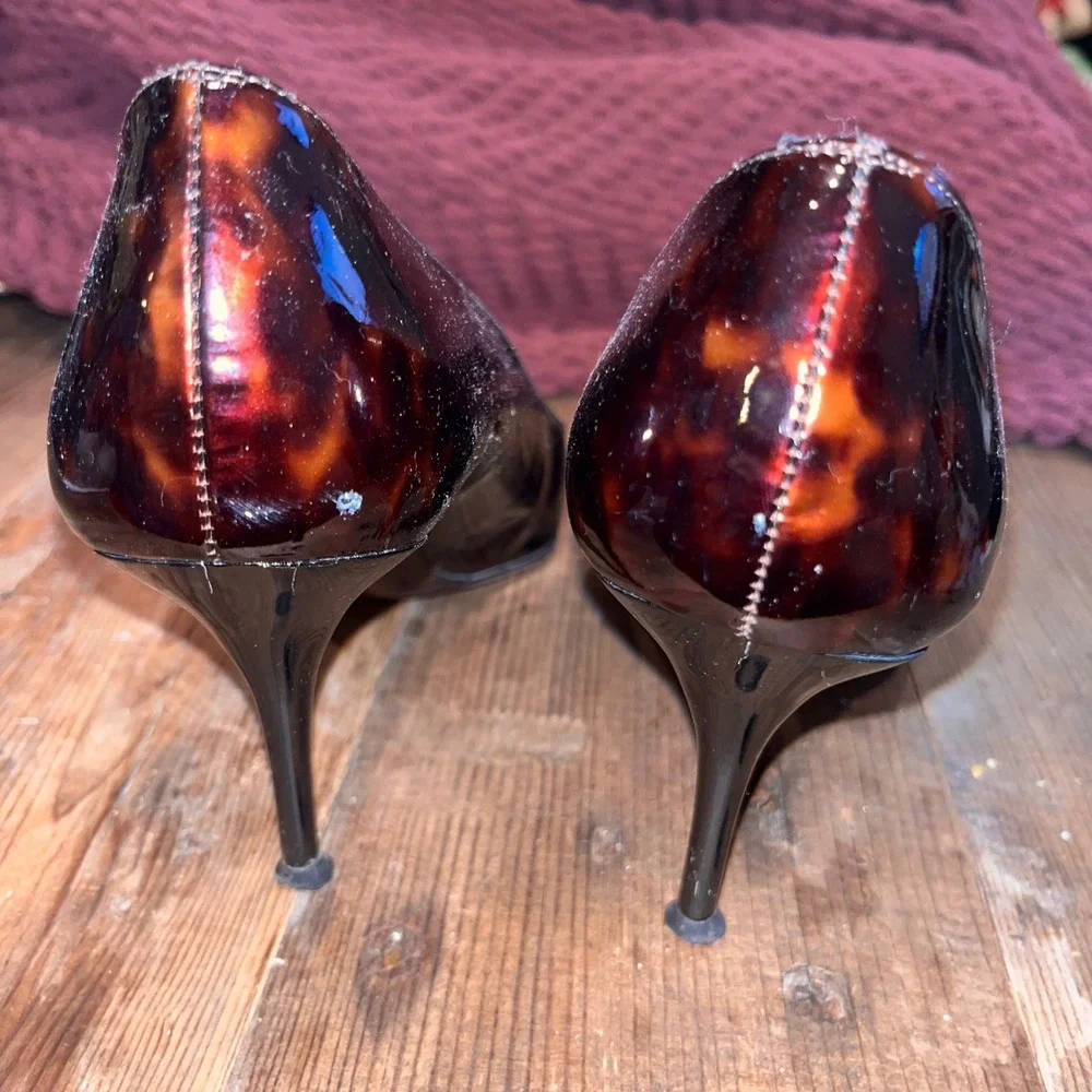 Stuart Weitzman Tortoise Shell Patent Leather Pointed Toe Pumps Heels 9M A404697